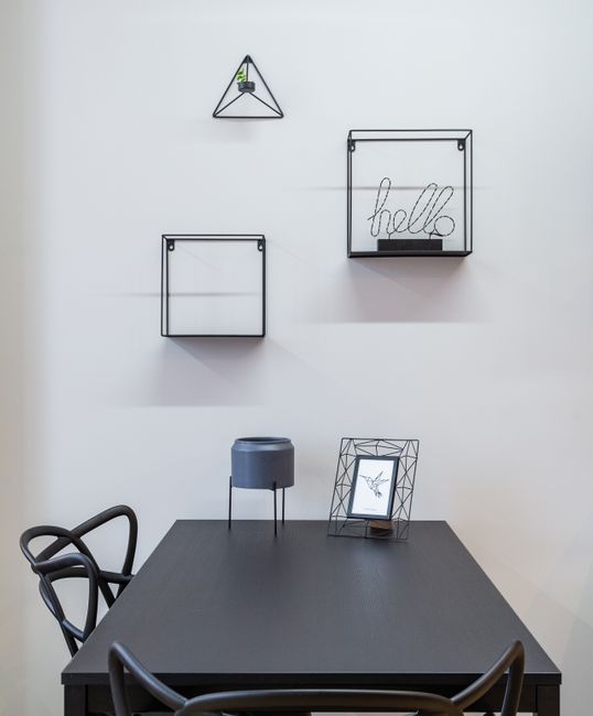 5 kroków do minimalistycznej dekoracji stołu na spotkania